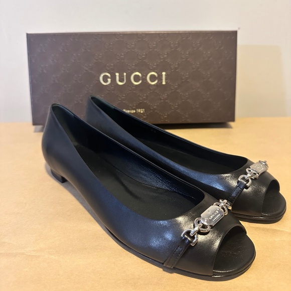 Gucci Salandia Peep Toe Flat ( size 8) - Picture 1 of 12